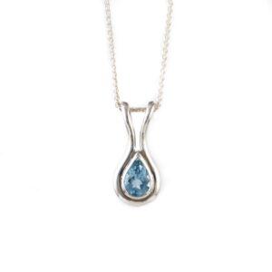 Aquamarine split bale pendant in silver